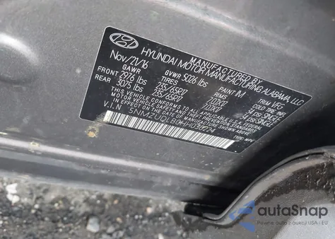 2017 Hyundai Santa Fe Sport 2.4L z USA, uszkodzony, nr VIN 5NMZUDLB0HH030224